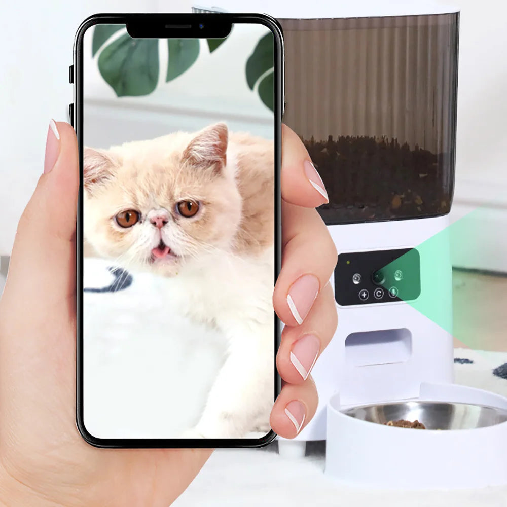 Smart Automatic Cat Feeder with Camera and Voice Recorder